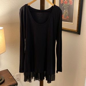 Peruvian Connection black tunic with lace hem size L